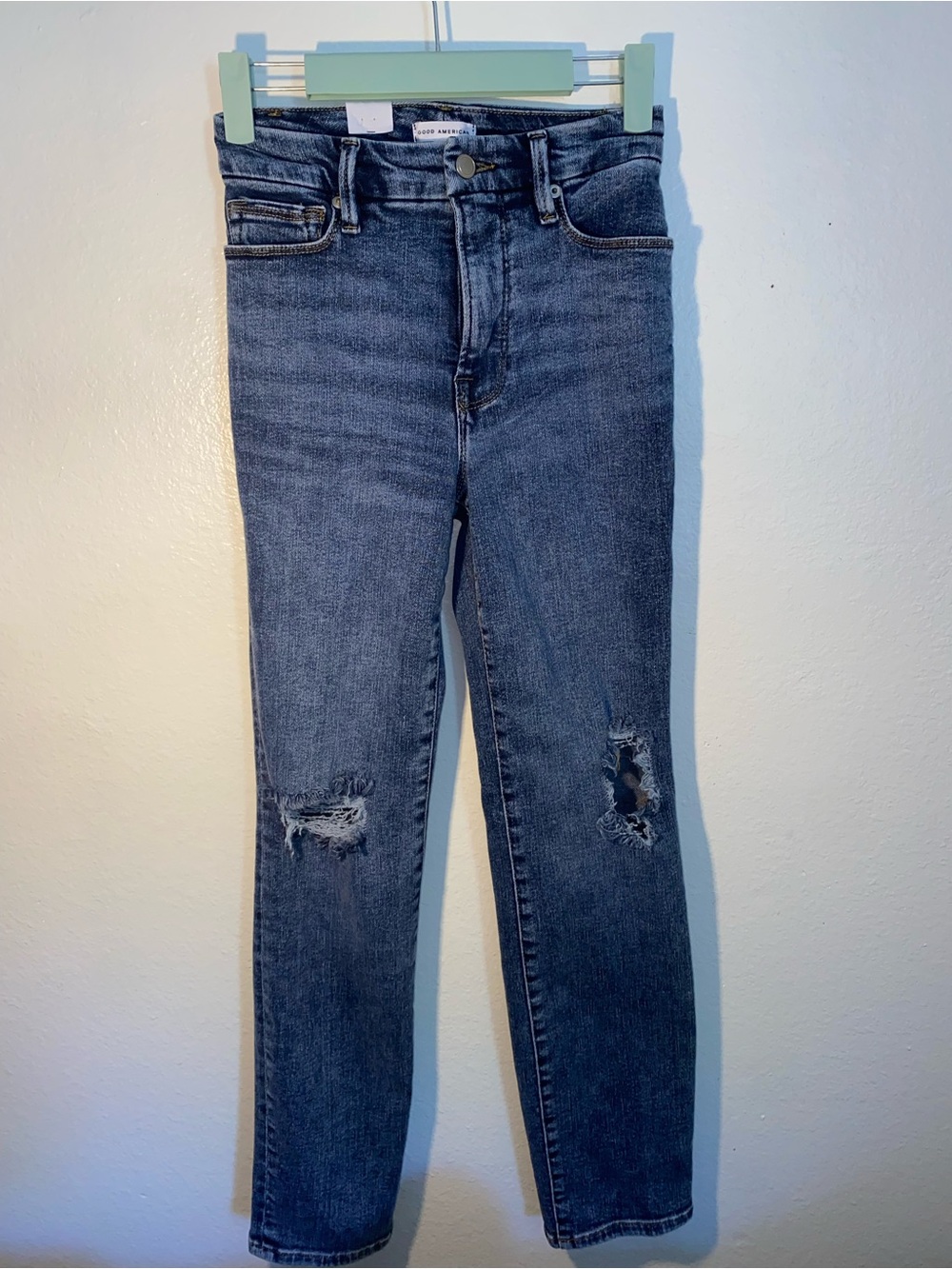 Good American Size 24 High Waisted Skinny Ripped Jeans